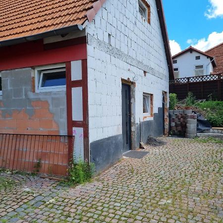 Ferienwohnung/Monteurwohnung Alte Garage Ahnatal Екстериор снимка