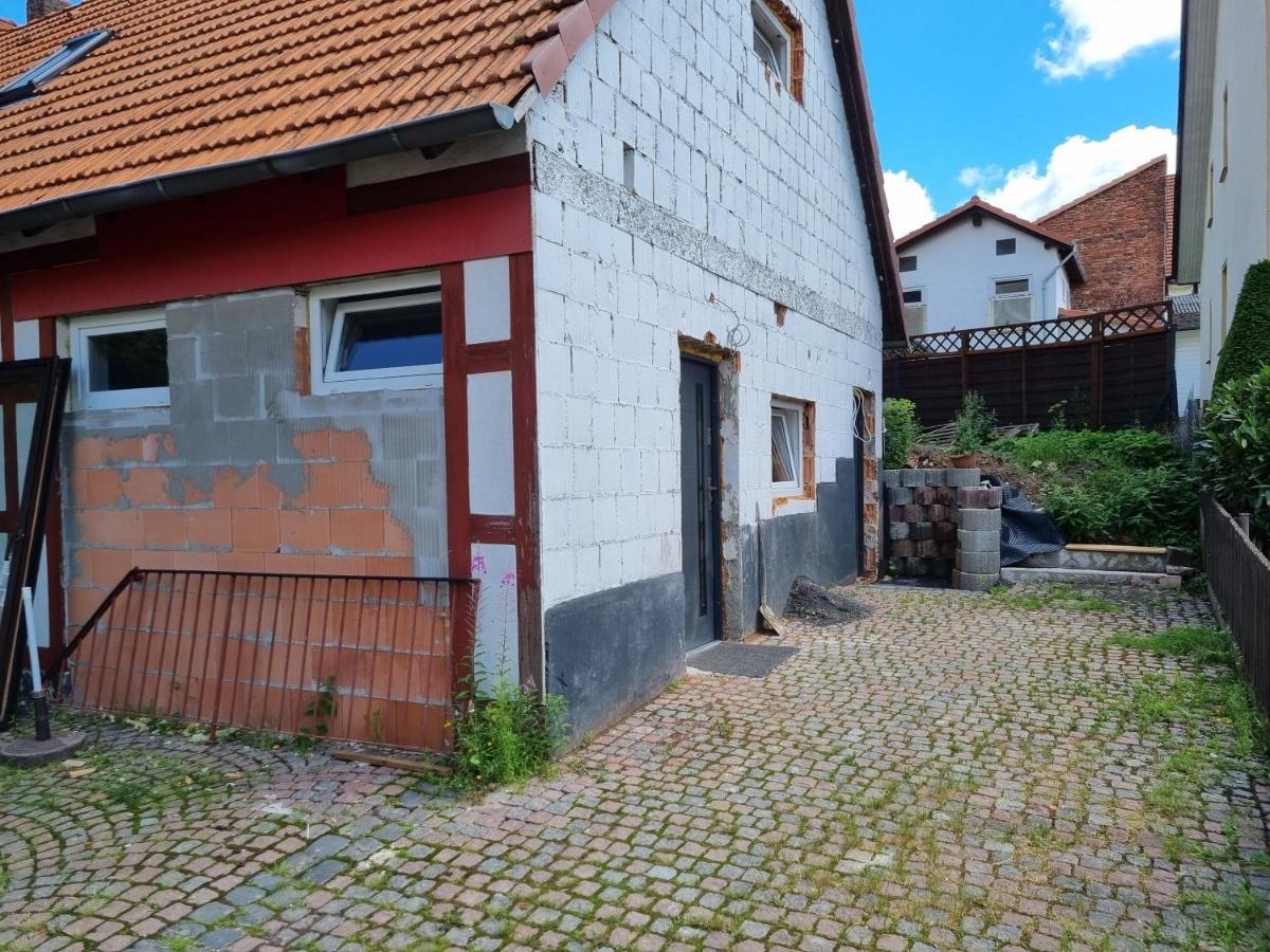 Ferienwohnung/Monteurwohnung Alte Garage Ahnatal Екстериор снимка